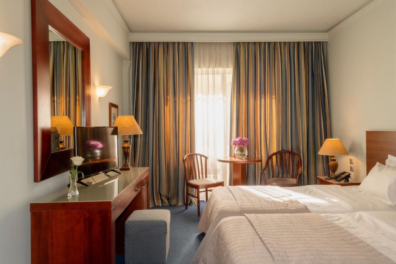 Hotel Kierion Kardíca Kültér fotó