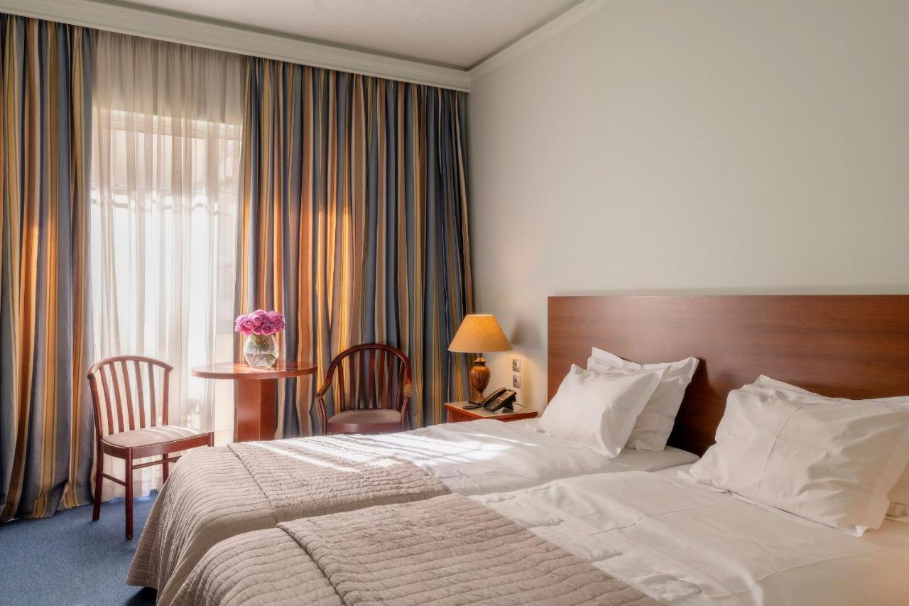 Hotel Kierion Kardíca Kültér fotó